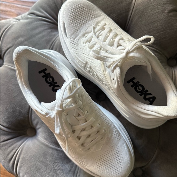 Hoka Bondi 9 Women's White Sneakers - Picture 4 of 8